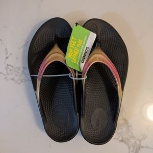 OOlala Luxe Rose Gold OOFOS